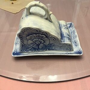 Beautiful Vintage Ceramic Cheese Keeper